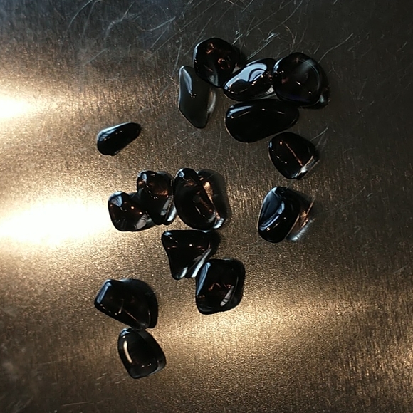 #7 - 15 piece Black Teardrop Obsidian for jewelry making or spiritual healing - Picture 3 of 4